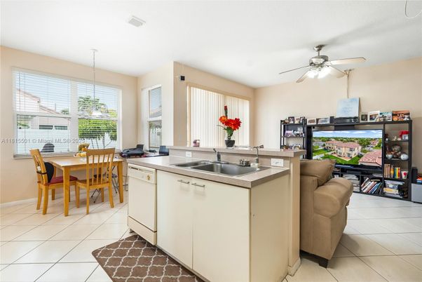 Dining room, Interior, Kitchen, Living room, Pendant Lights
