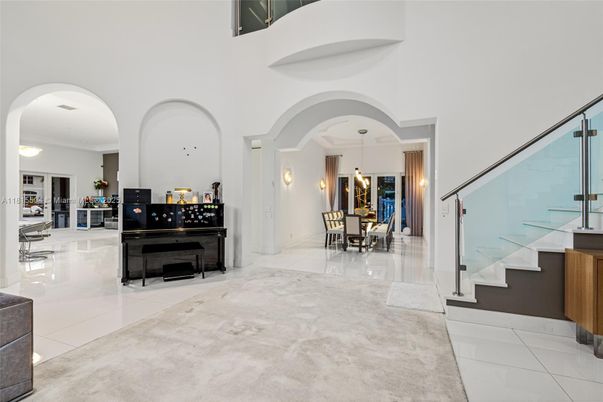 Dining room, Interior, Pendant Lights, Piano