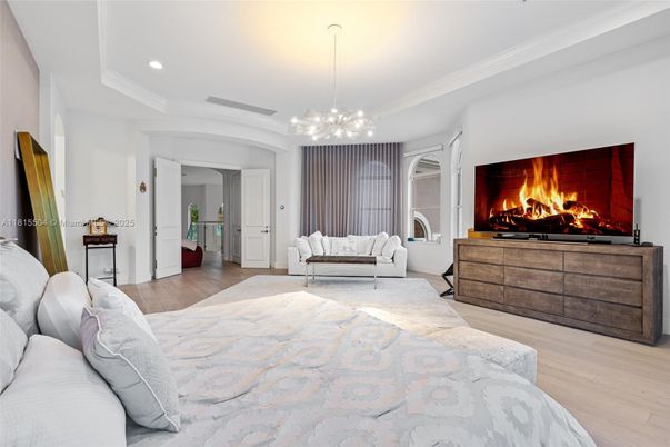 Bedroom, Fireplace, Interior, Pendant Lights, Recessed Lighting, Wood Texture Flooring