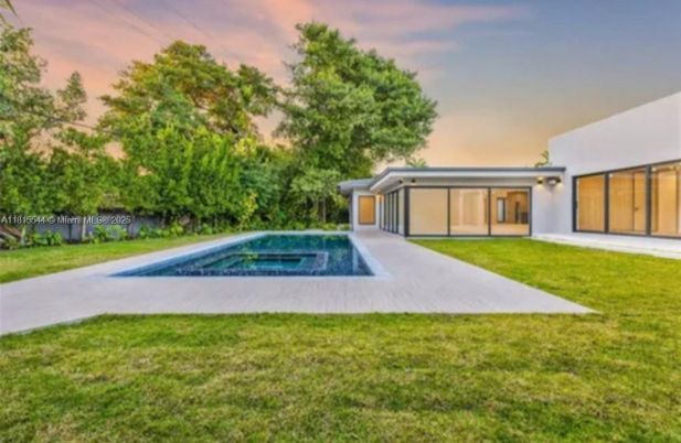 Backyard, Exterior, Pool