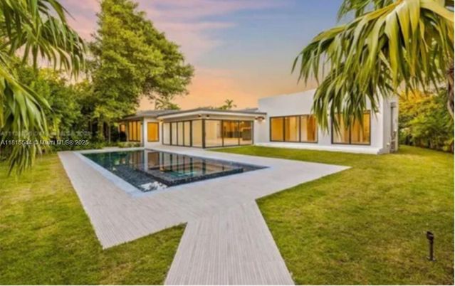 Backyard, Exterior, Pool