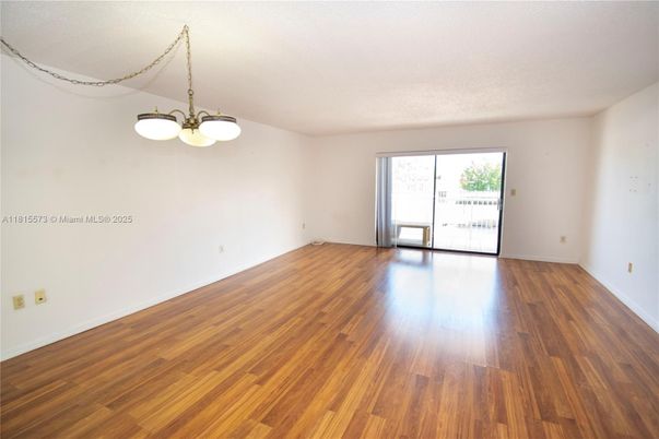 Chandelier, Empty room, Interior, Wood Texture Flooring
