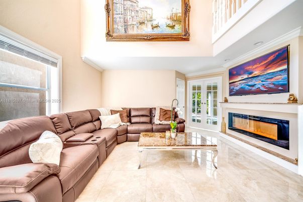 Fireplace, Interior, Living room