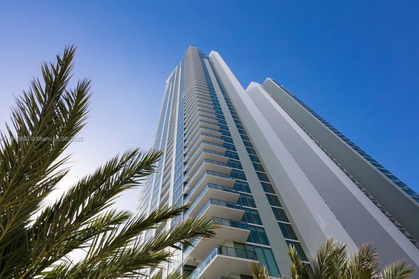 Exterior, Facade, Condo Building