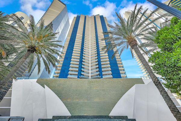 Exterior, Facade, Condo Building