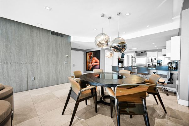 Dining room, Interior, Kitchen, Pendant Lights, Recessed Lighting