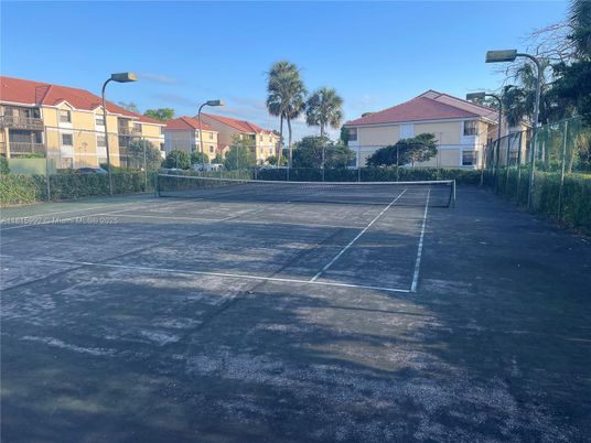 Exterior, Tennis Courts