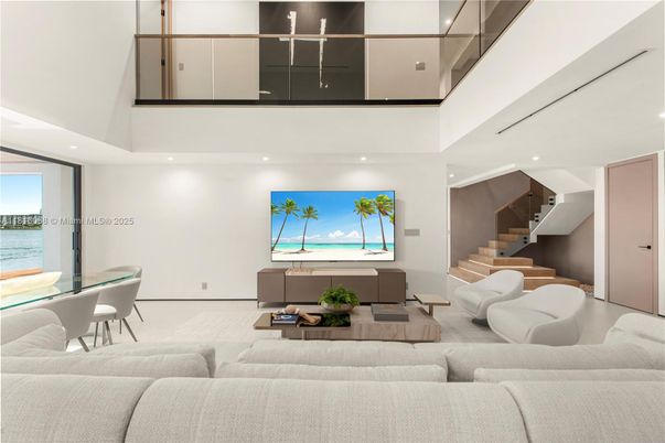 Dining room, Interior, Living room, Recessed Lighting, Water