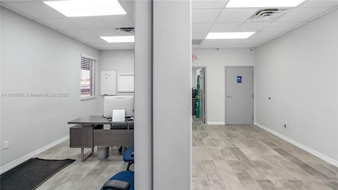 Home Office, Interior, Recessed Lighting, Wood Texture Flooring