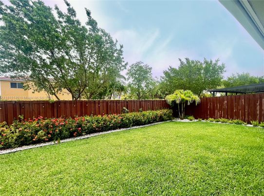 Backyard, Exterior