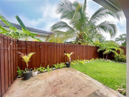 Backyard, Exterior