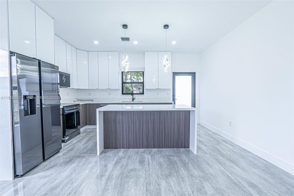 Interior, Kitchen, Pendant Lights, Recessed Lighting, Stainless Steel Appliances