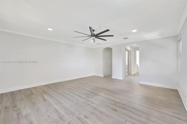Empty room, Interior, Recessed Lighting, Wood Texture Flooring