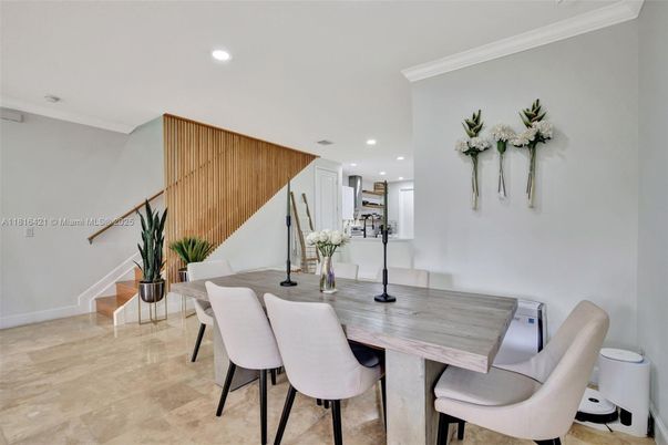 Dining room, Interior, Kitchen, Recessed Lighting