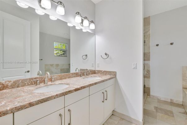 Bathroom, Dual Sink Vanities, Interior