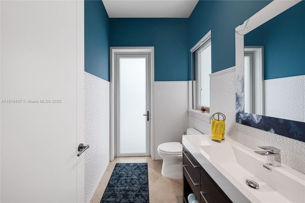 Bathroom, Interior