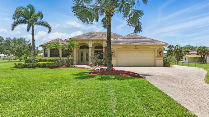 Attached, Backyard, Exterior, Facade, Mediterranean