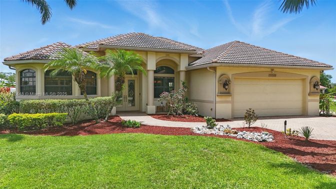 Attached, Backyard, Exterior, Facade, Mediterranean
