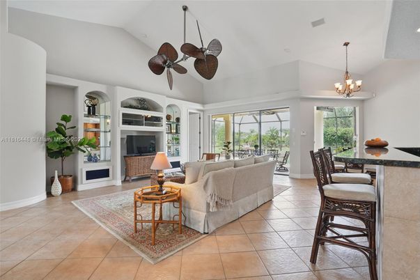 Chandelier, Dining room, Interior, Living room, Recessed Lighting