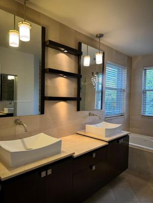 Bathroom, Interior, Pendant Lights