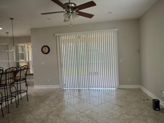 Dining room, Interior, Pendant Lights, Recessed Lighting