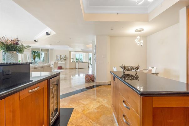 Chandelier, Dining room, Interior, Kitchen, Living room, Recessed Lighting