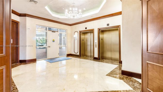 Chandelier, Elevator, Interior, Recessed Lighting