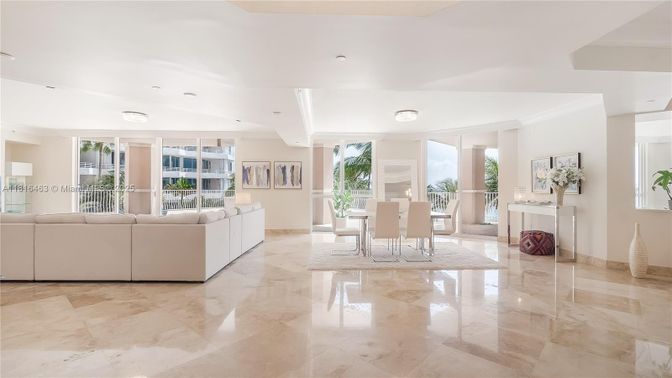 Dining room, Interior, Living room, Recessed Lighting