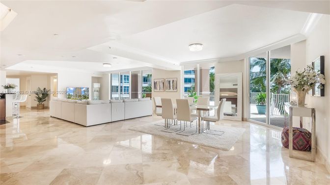Dining room, Interior, Living room, Recessed Lighting