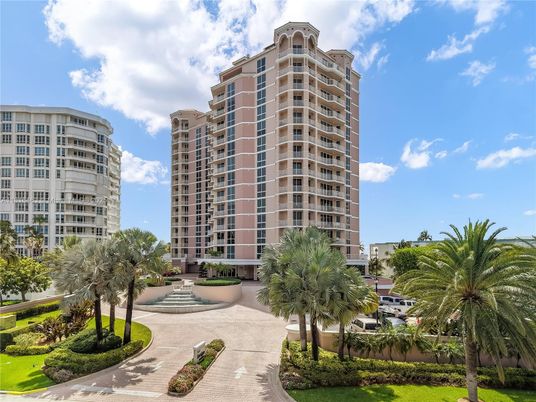 Exterior, Facade, Condo Building