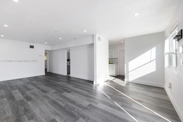 Empty room, Interior, Recessed Lighting, Wood Texture Flooring