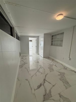 Empty room, Interior, Marble