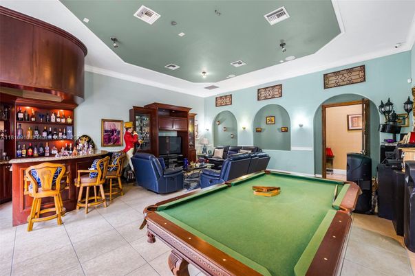 Billiard Table, Game Room, Interior, Living room, Recessed Lighting