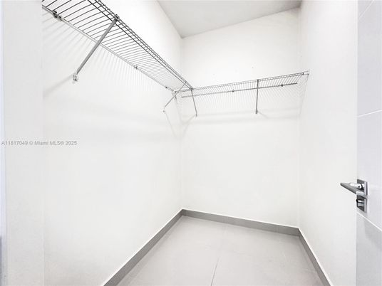 Interior, Walk-in Closets