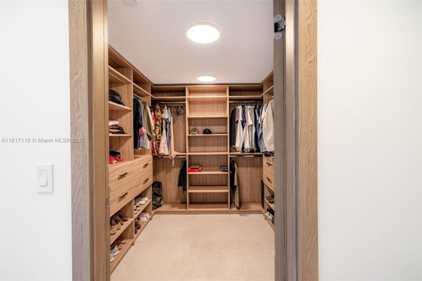 Interior, Recessed Lighting, Walk-in Closets