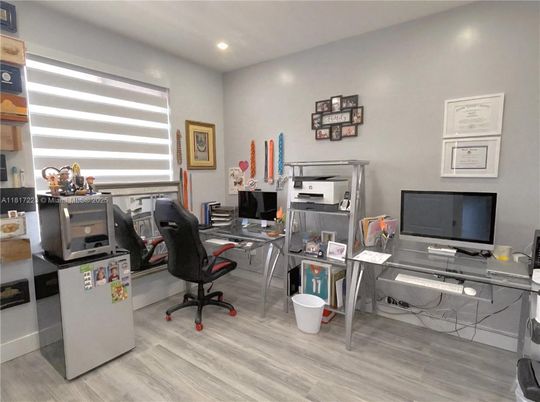 Home Office, Interior, Recessed Lighting, Wood Texture Flooring