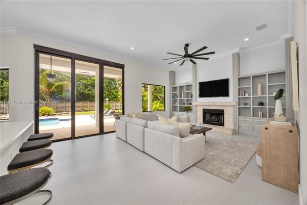 Fireplace, Interior, Living room, Recessed Lighting