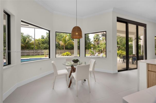 Dining room, Interior, Pendant Lights