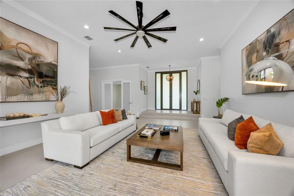 Interior, Living room, Pendant Lights, Recessed Lighting