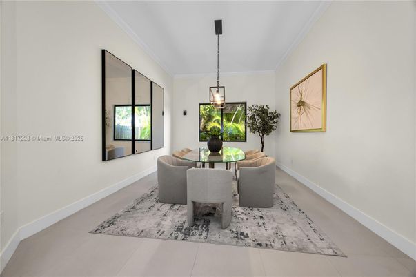 Dining room, Interior, Pendant Lights