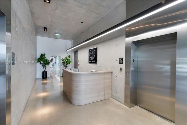 Elevator, Interior