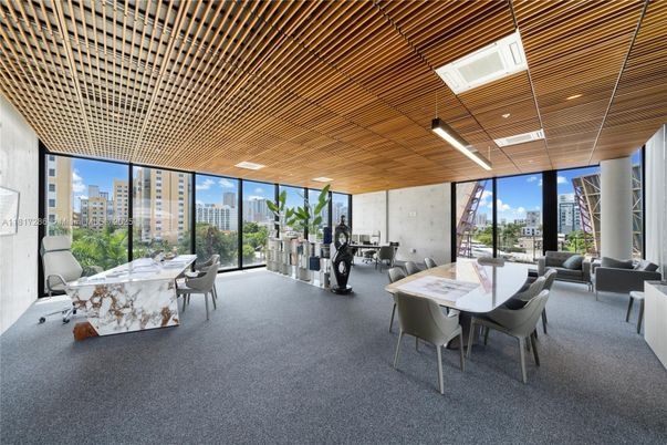 Dining room, Interior, Recessed Lighting