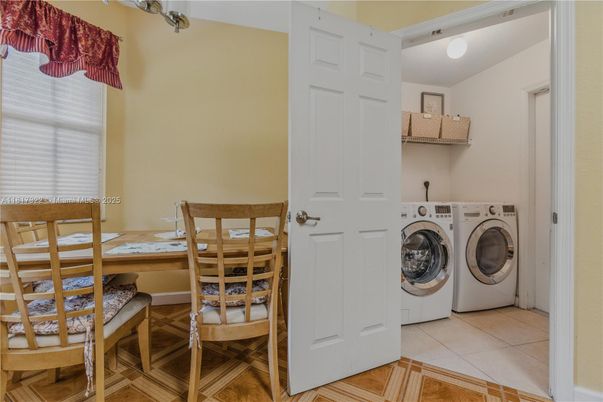 Dining room, Interior, Washer, Wood Texture Flooring