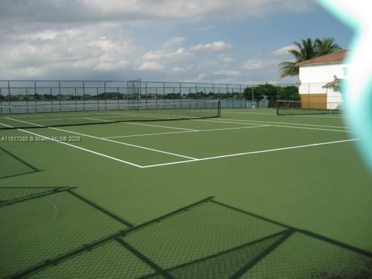 Exterior, Tennis Courts
