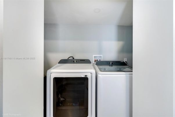 Interior, Washer