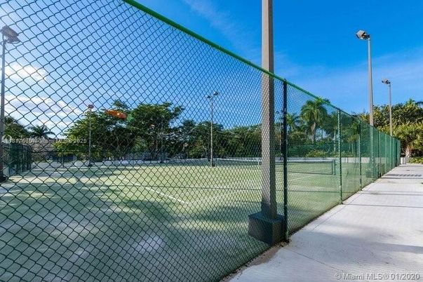 Exterior, Tennis Courts