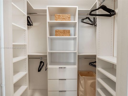 Interior, Walk-in Closets