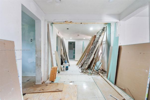 Interior, Recessed Lighting