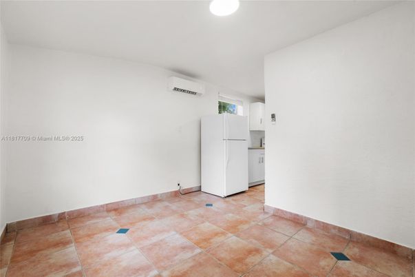 Empty room, Interior, Kitchen