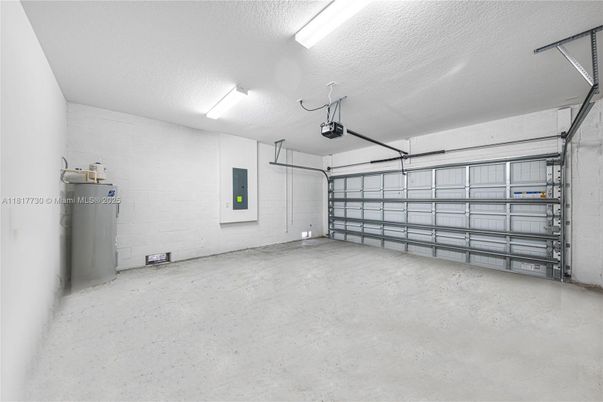 Garage, Interior
